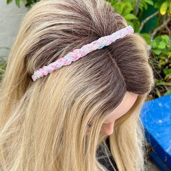 1/$5 or 3/$5 NWOT Pink Purple Pastel Adddorned Braid Weave Bead Headband 1/2" - Picture 3 of 6
